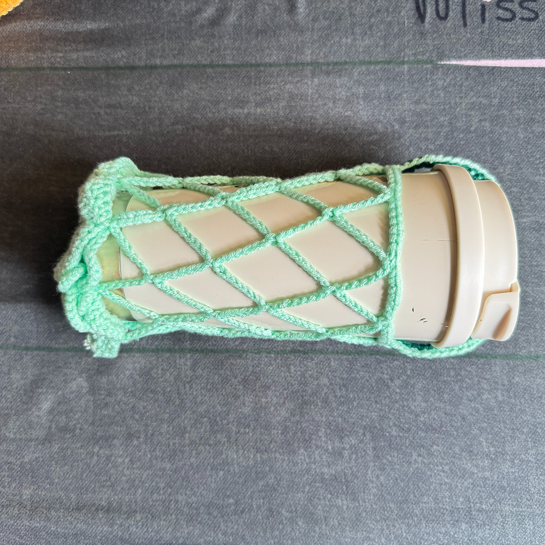 Clover Bottle Holder detail image 2
